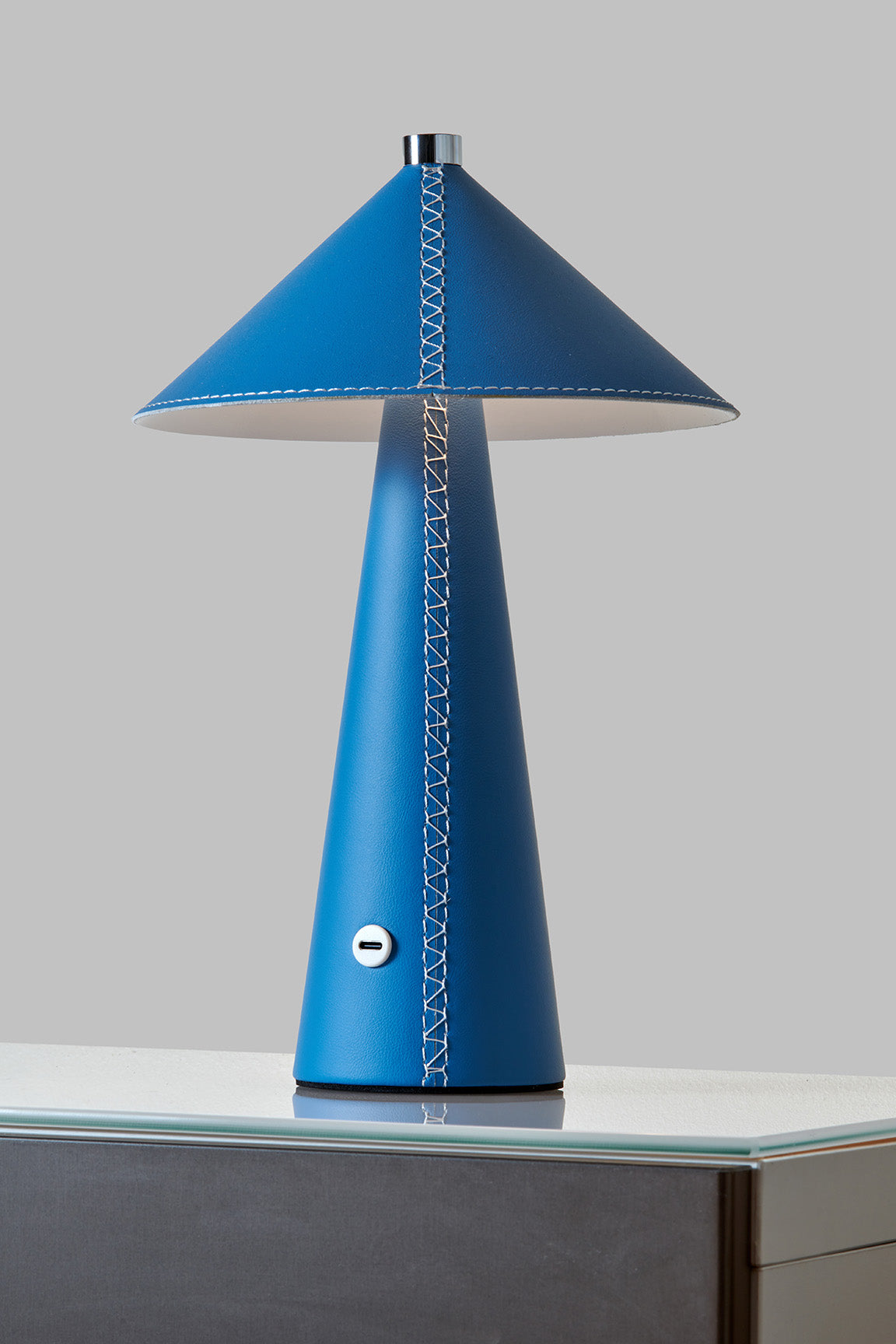 Solis Lamp