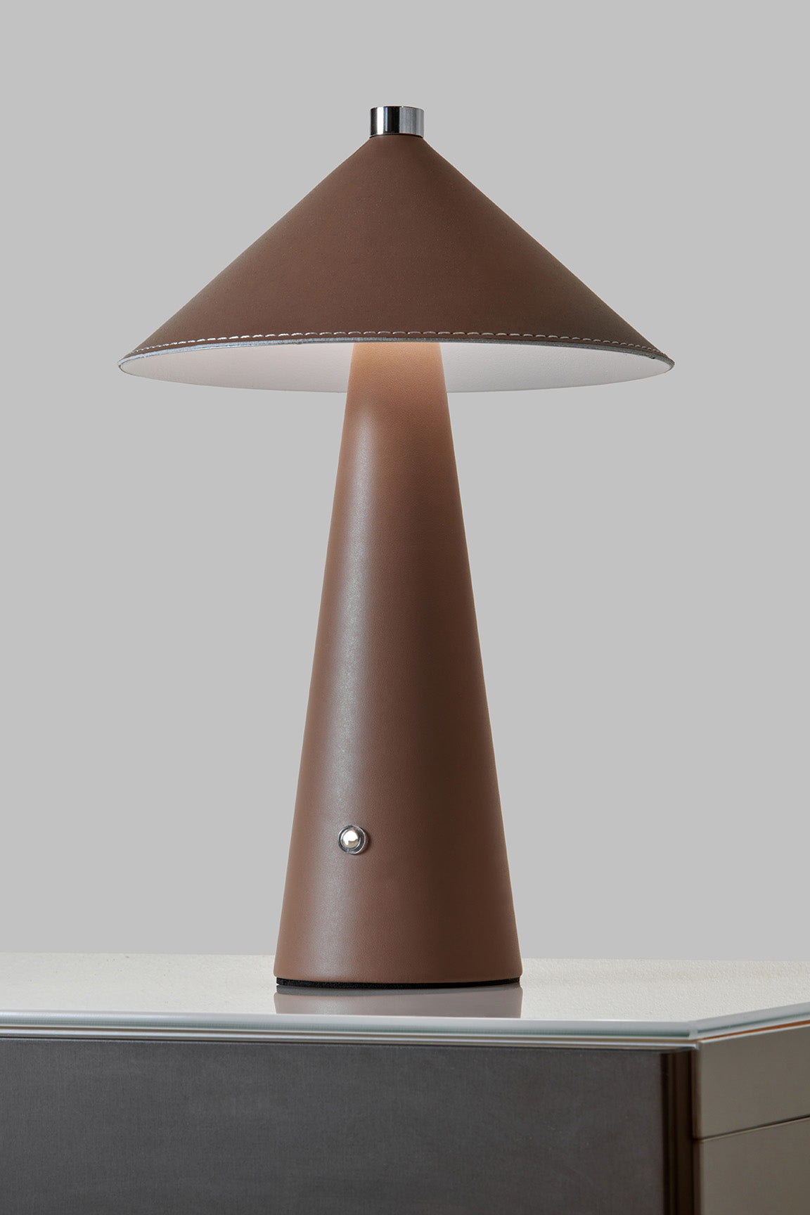 Solis lamp